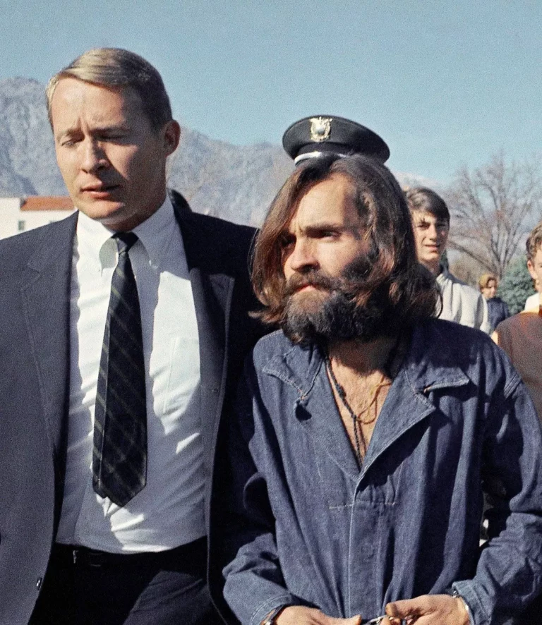 Charles Manson: El Asesino y su Siniestro Legado